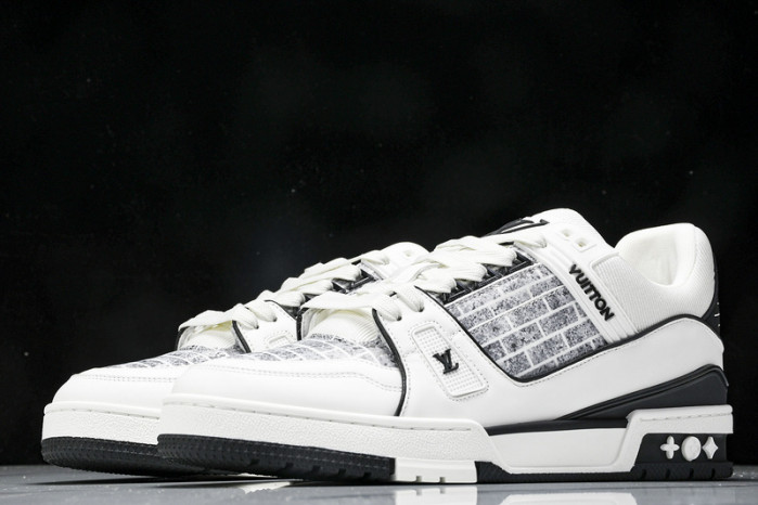 L&V SNEAKERS