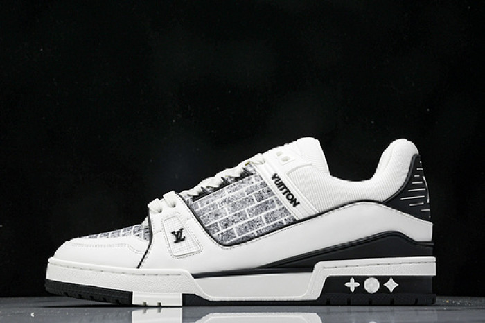 L&V SNEAKERS