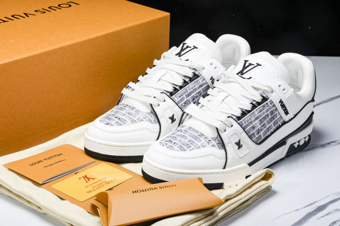 L&V SNEAKERS