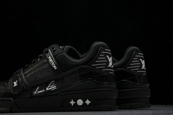 L&V SNEAKERS