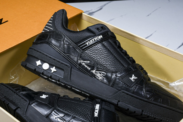 L&V SNEAKERS