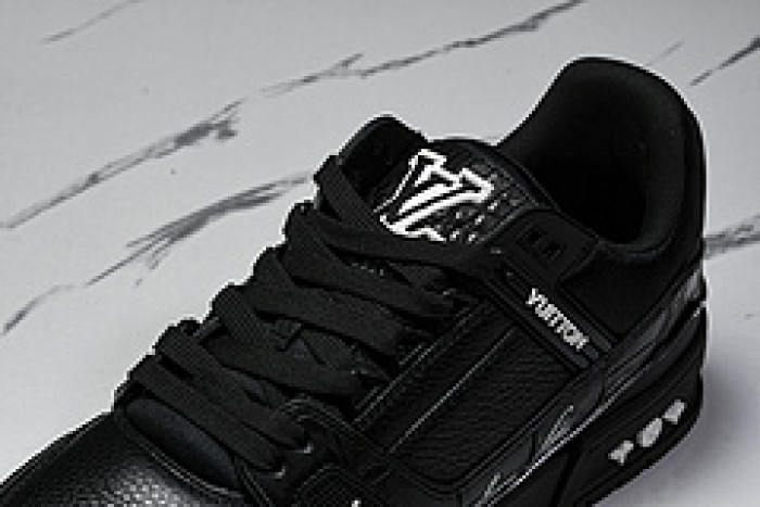 L&V SNEAKERS