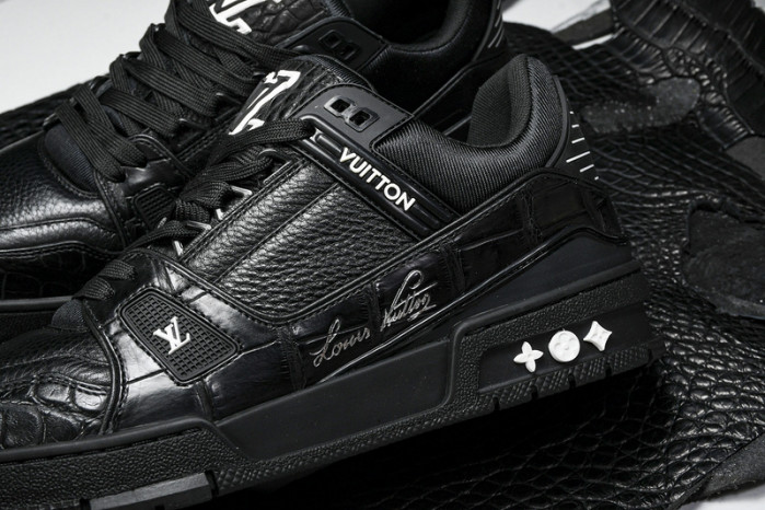 L&V SNEAKERS