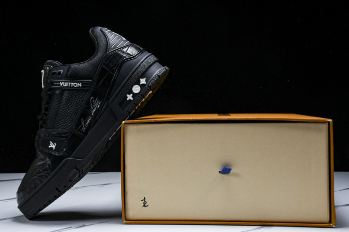 L&V SNEAKERS