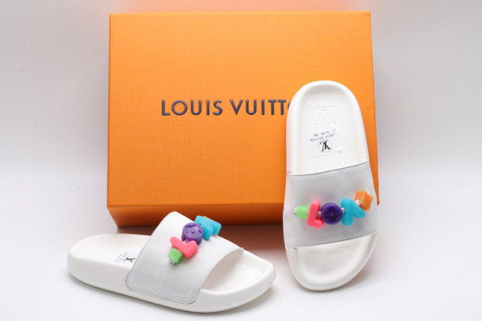 L&V SLIPPERS