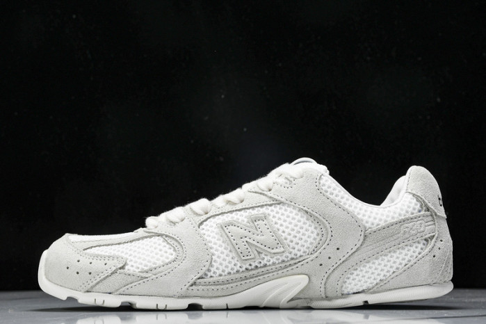 New Balance Mi­u