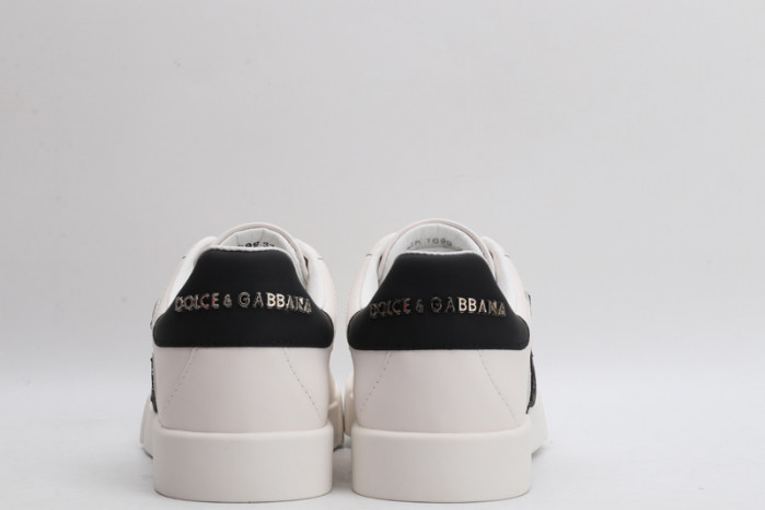 DG sneaker