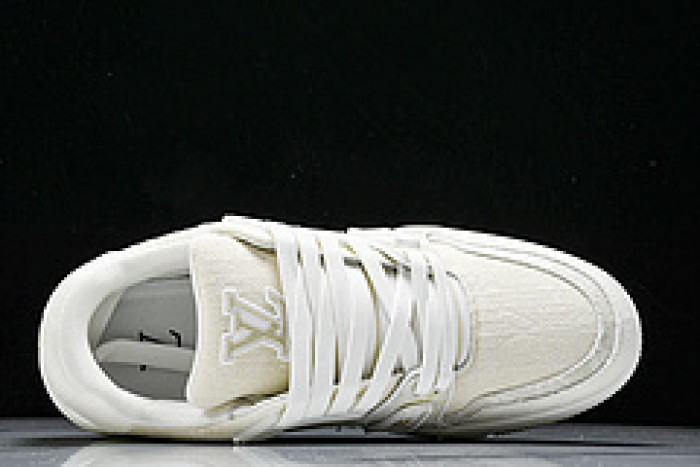L&V SNEAKERS