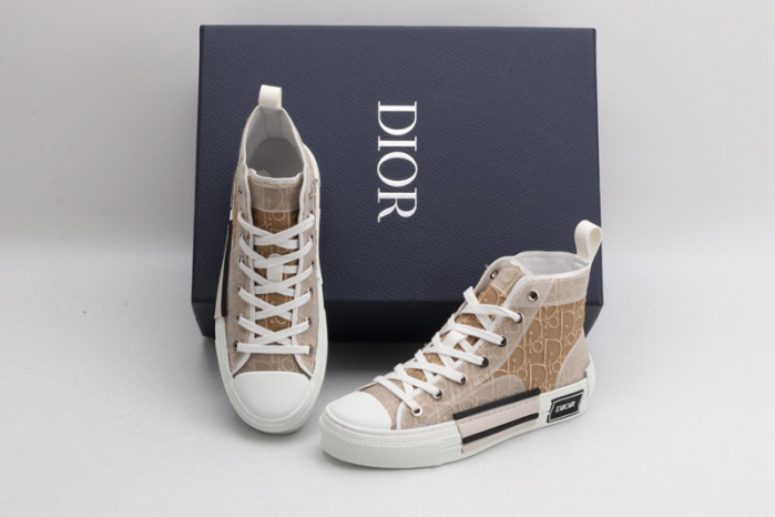 DI*O*R B23 PANKICK