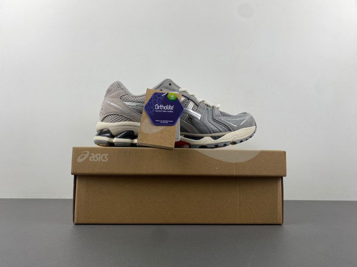 As*ic*ss shoes
