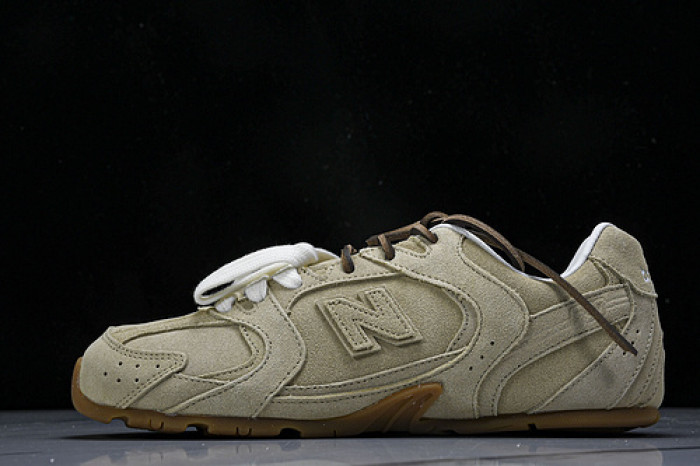 New Balance Mi­u