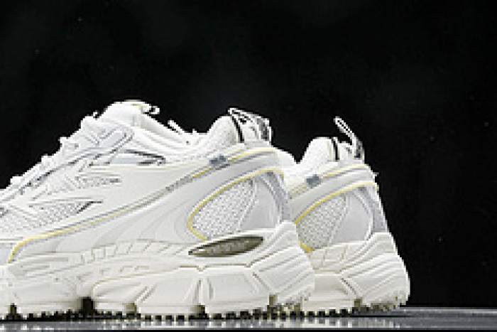 OH SNEAKER