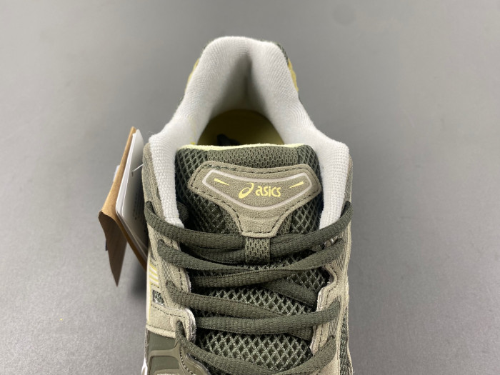 As*ic*ss shoes
