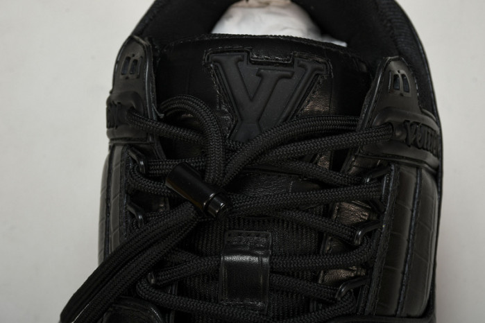 L&V SNEAKERS