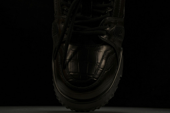 L&V SNEAKERS