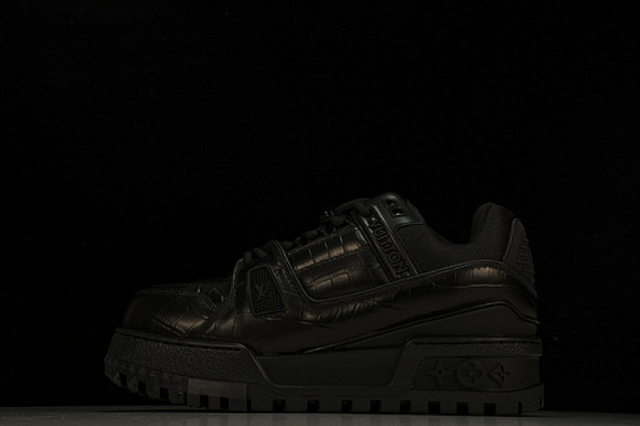 L&V SNEAKERS