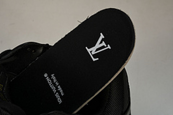L&V SNEAKERS