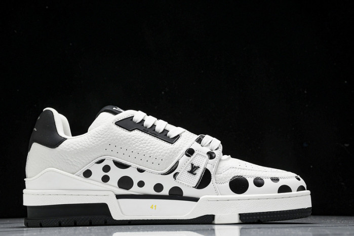 L&V SNEAKERS
