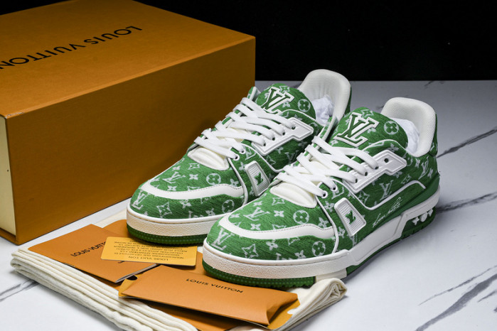 L&V SNEAKERS