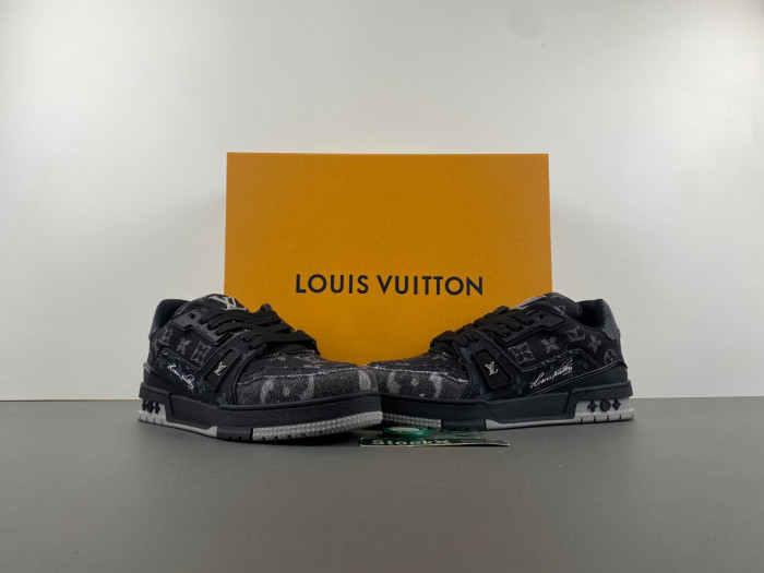 L&V SNEAKERS