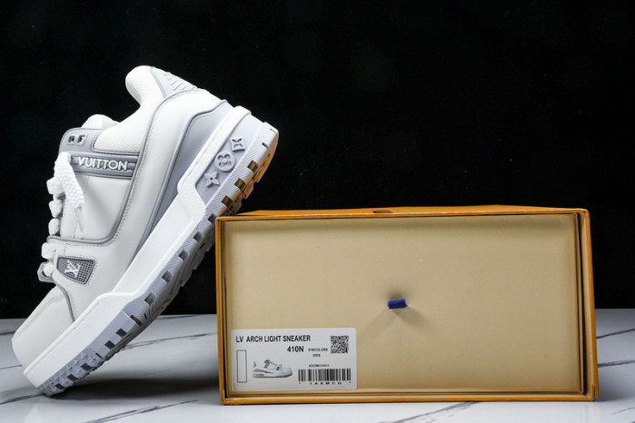 L&V SNEAKERS