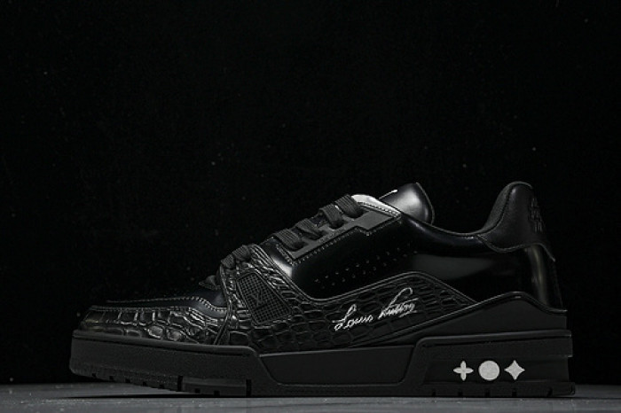 L&V SNEAKERS