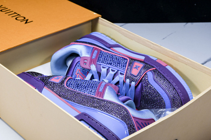 L&V SNEAKERS