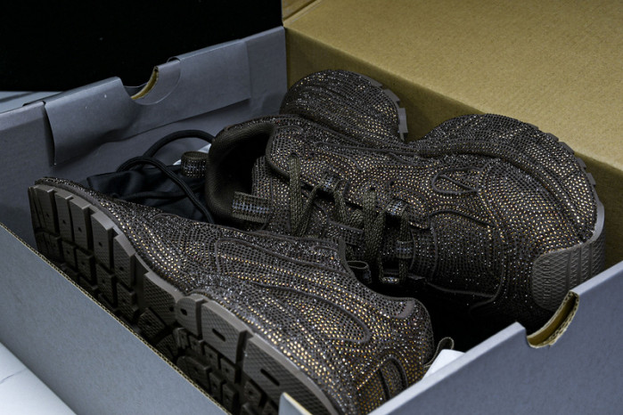 BLEN Runner Sneaker