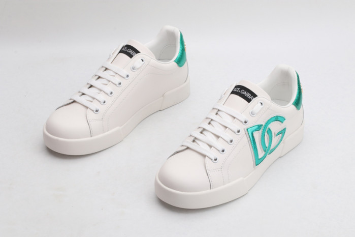 DG sneaker