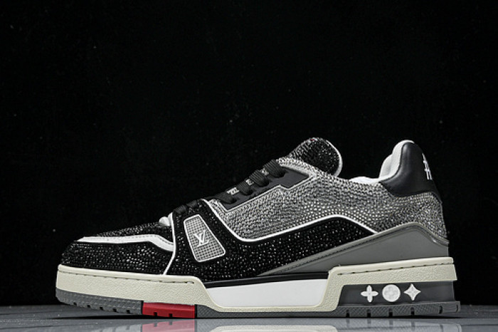 L&V SNEAKERS