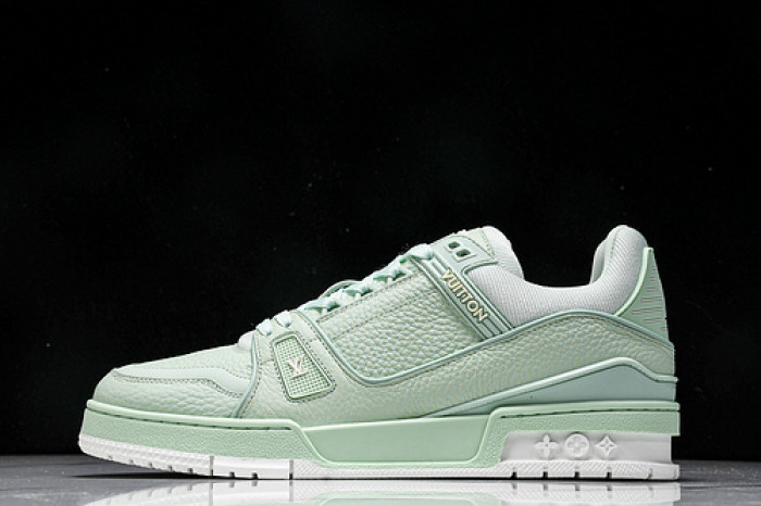 L&V SNEAKERS