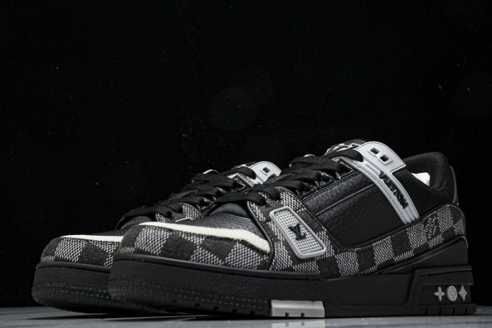 L&V SNEAKERS