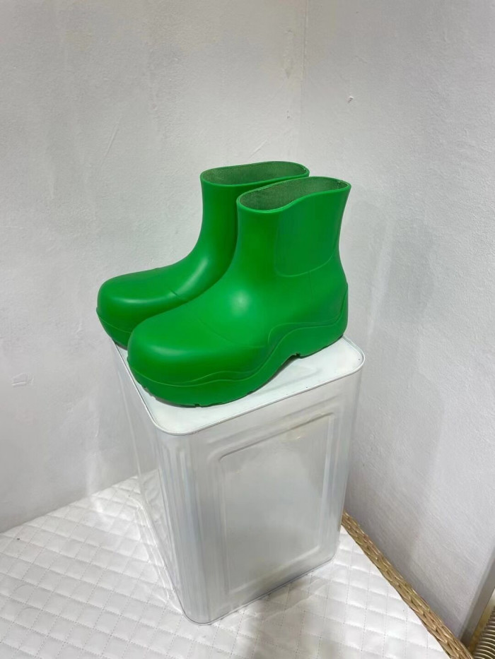 PUDDLE BOOT