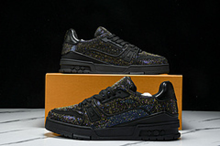 L&V SNEAKERS