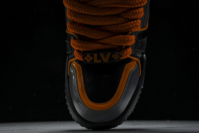 L&V SNEAKERS