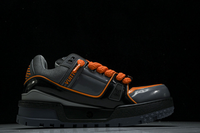 L&V SNEAKERS