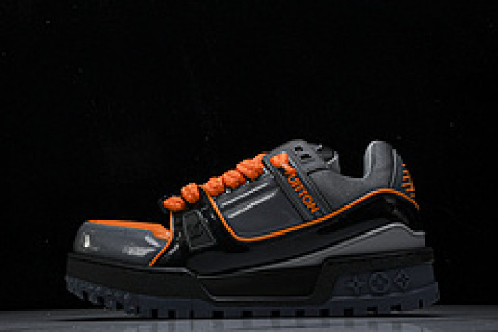 L&V SNEAKERS