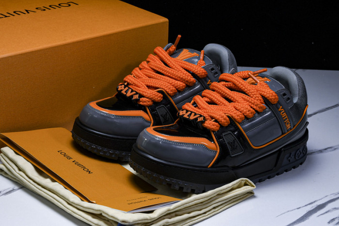 L&V SNEAKERS