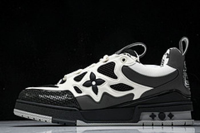 L&V SNEAKERS