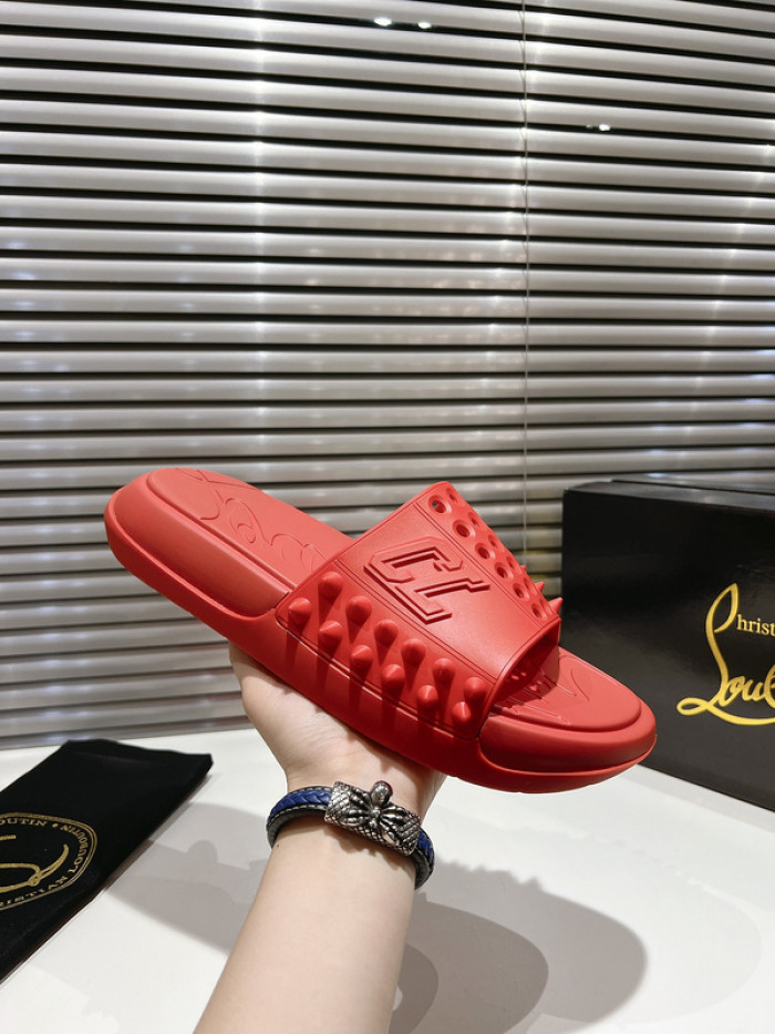 CL SLIPPERS