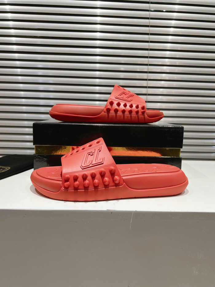 CL SLIPPERS