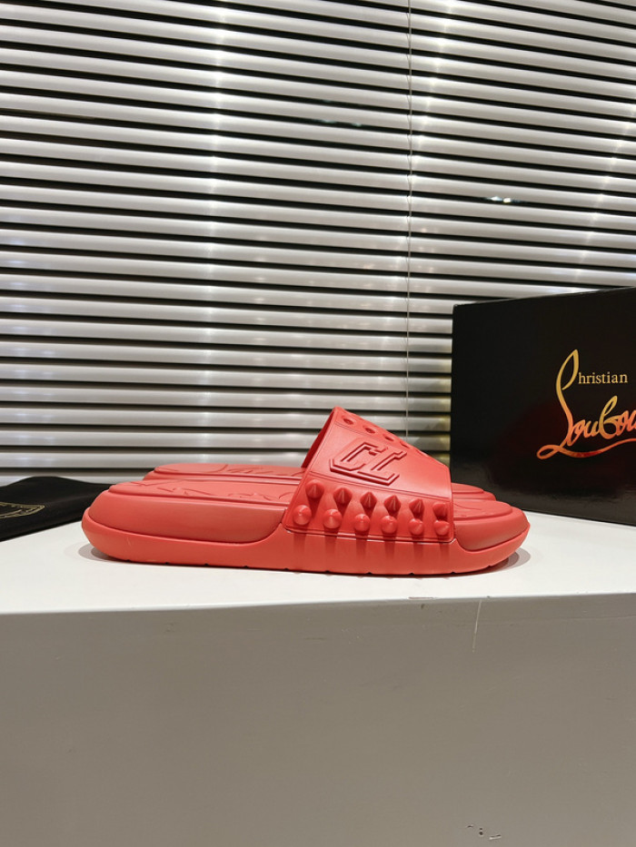 CL SLIPPERS