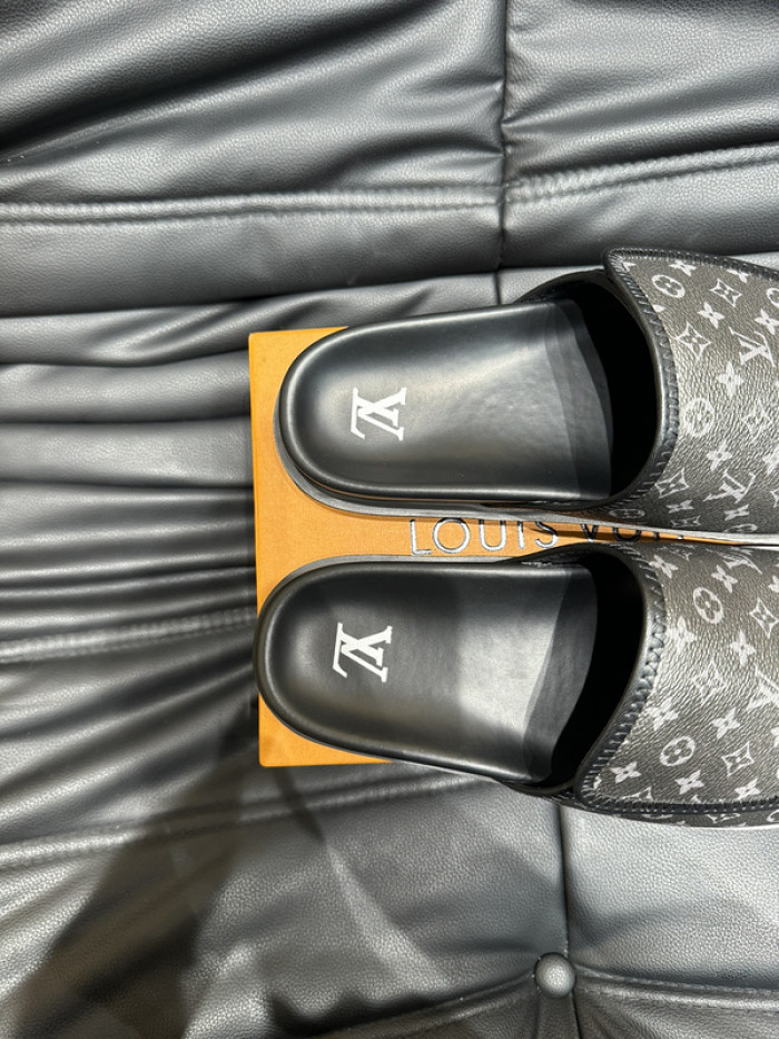 L&V SLIPPERS