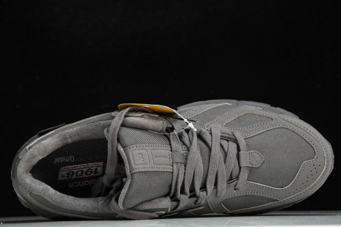 New Balance 1906