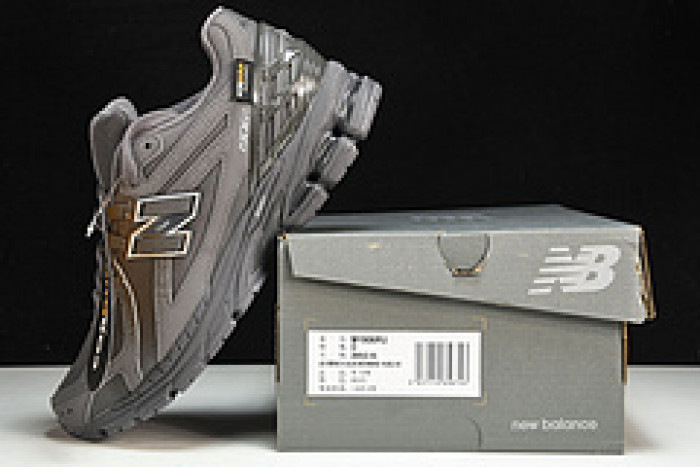 New Balance 1906
