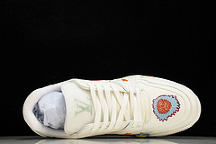 L&V SNEAKERS