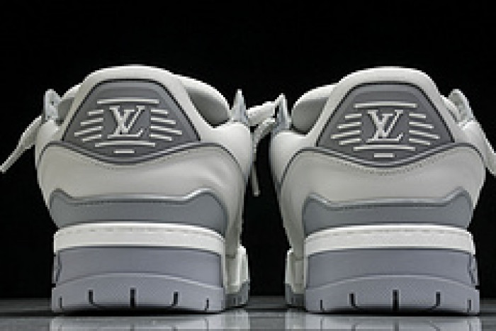 L&V SNEAKERS