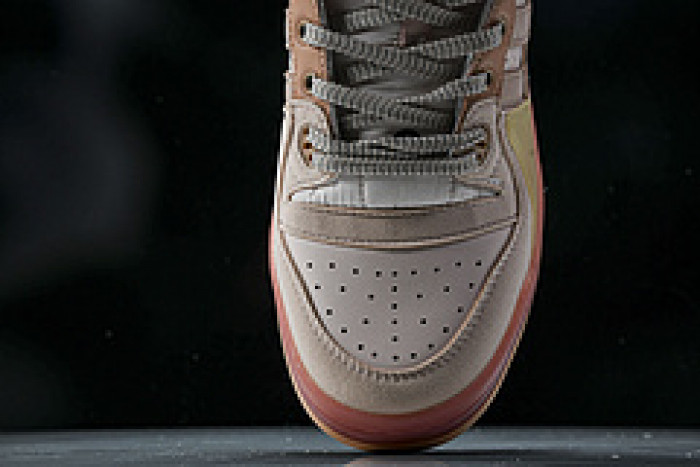 Bad Bunny Forum Low GW0265