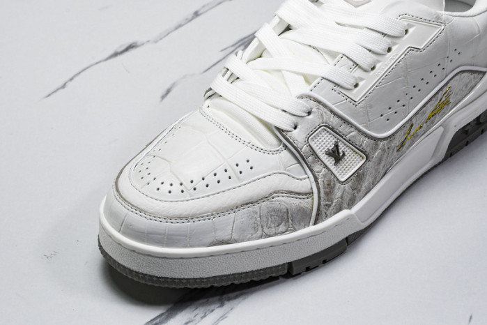L&V SNEAKERS