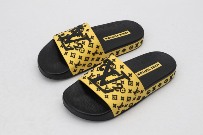 L&V SLIPPERS